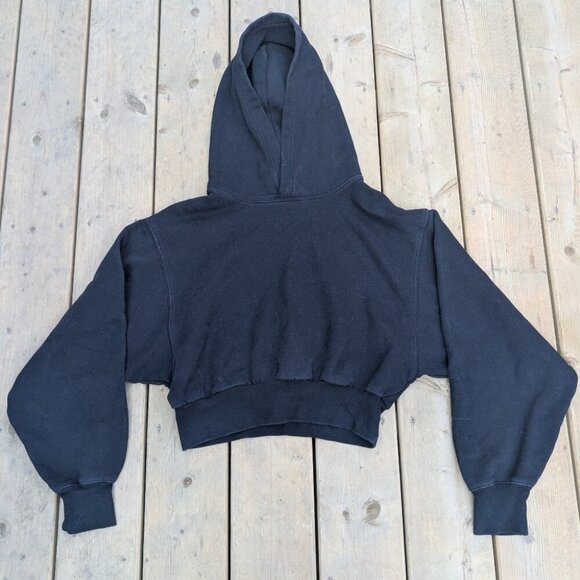 TNA Cozy AF Pullover Hoodie Women's M Black Fleece Cropped Ribbed Hem Casual - Picture 1 of 5